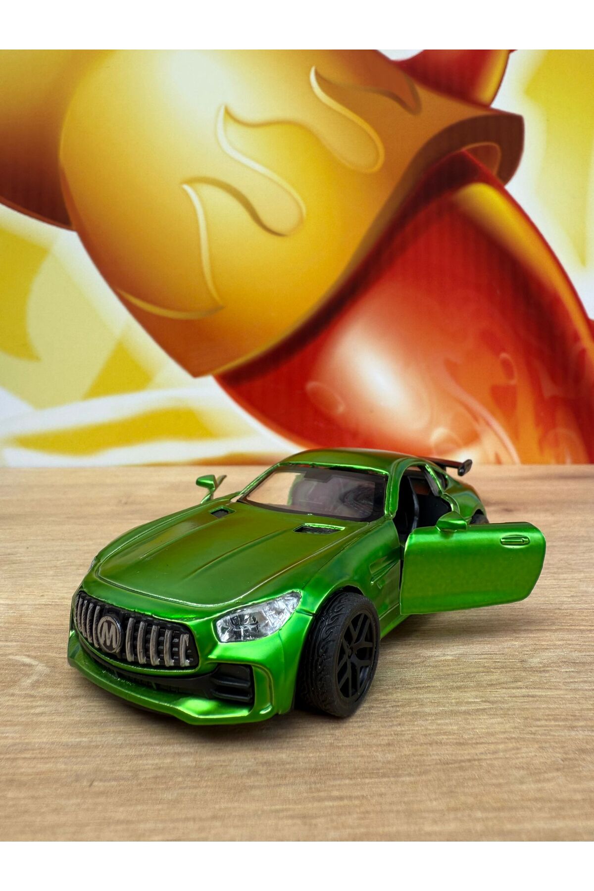 مدل خودرو MERCEDES AMG GTR DIECAST CAR GREEN PULL RELEASE OPENING DOORS 12CM METAL اورجینال scntoys
