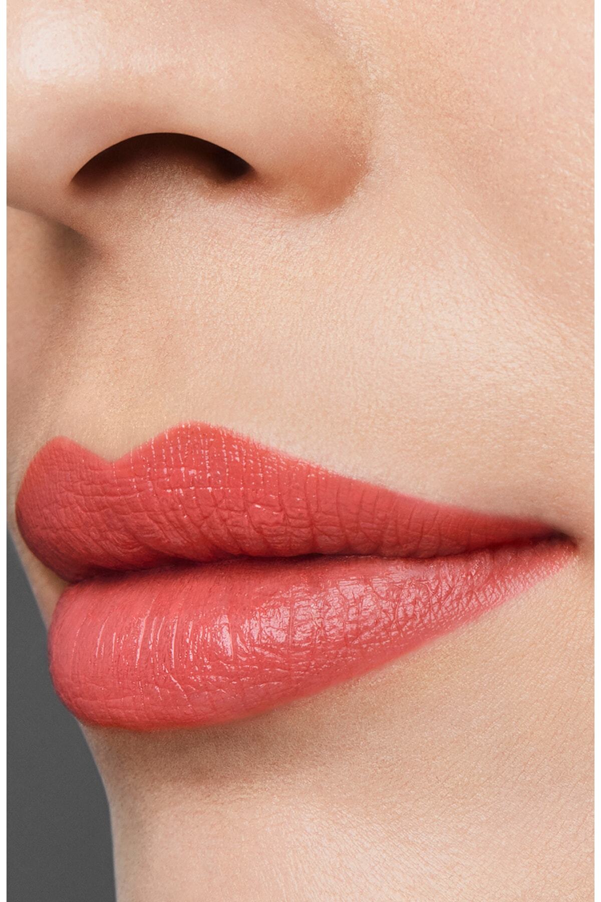 رژ لب خامه ای کرمی خالص انتهای ساتن 3.5 گرم رنگ: 260 خارج از مرکز Estee Lauder