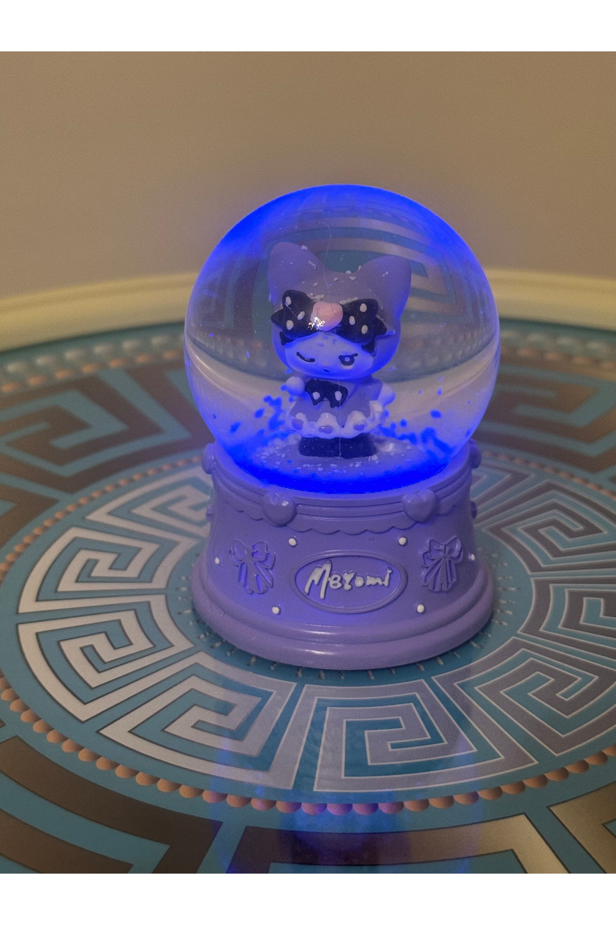 گوی برفی KUROMI SMALL SIZE LIGHTED SNOW GLOBE از ترکیه Happystore
