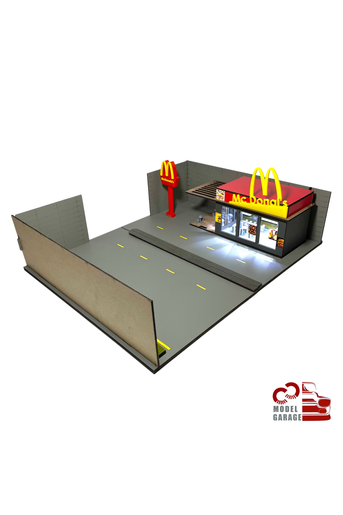 مدل خودرو 1 64 SCALE MC DONALD'S DIORAMA PARKING LOT DIECAST ماشین قفسه نمایشگر TOY اورجینال ÜRETİM