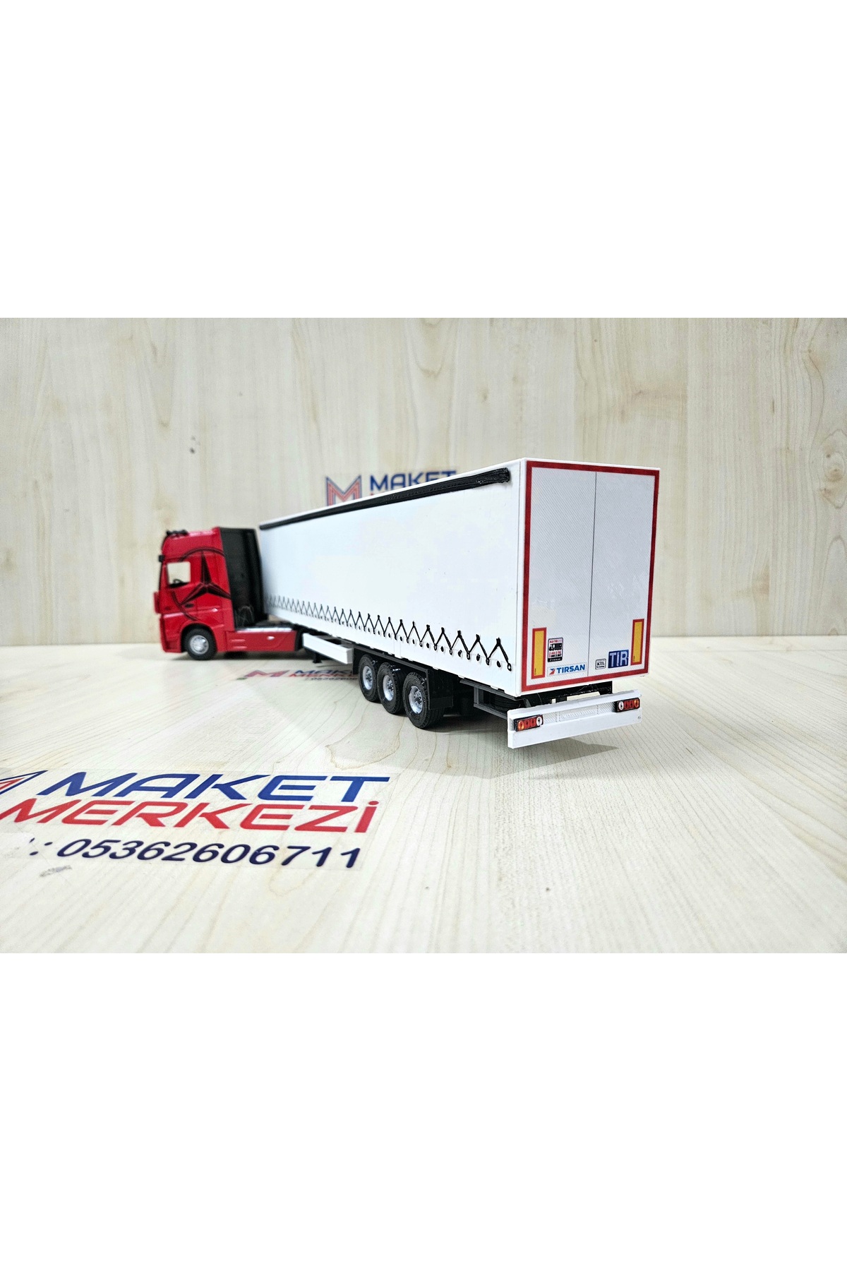 مدل خودرو نیم متر طول 1 36 MERCEDES ACTROS TILT TRUCK MODEL نام نوشته شده قرمز اورجینال Maket