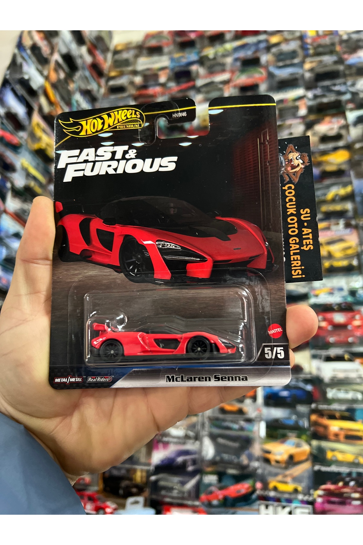 ماشین اسباب بازی مک لارن سنا 1.64 حق بیمه هات ویلز اورجینال HOT WHEELS