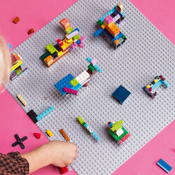 صفحه ساخت خاکستری لگو LEGO کلاسیک Classic مدل 11024، ۳۸ سانتی‌متر، ۴۸×۴۸ برآمدگی