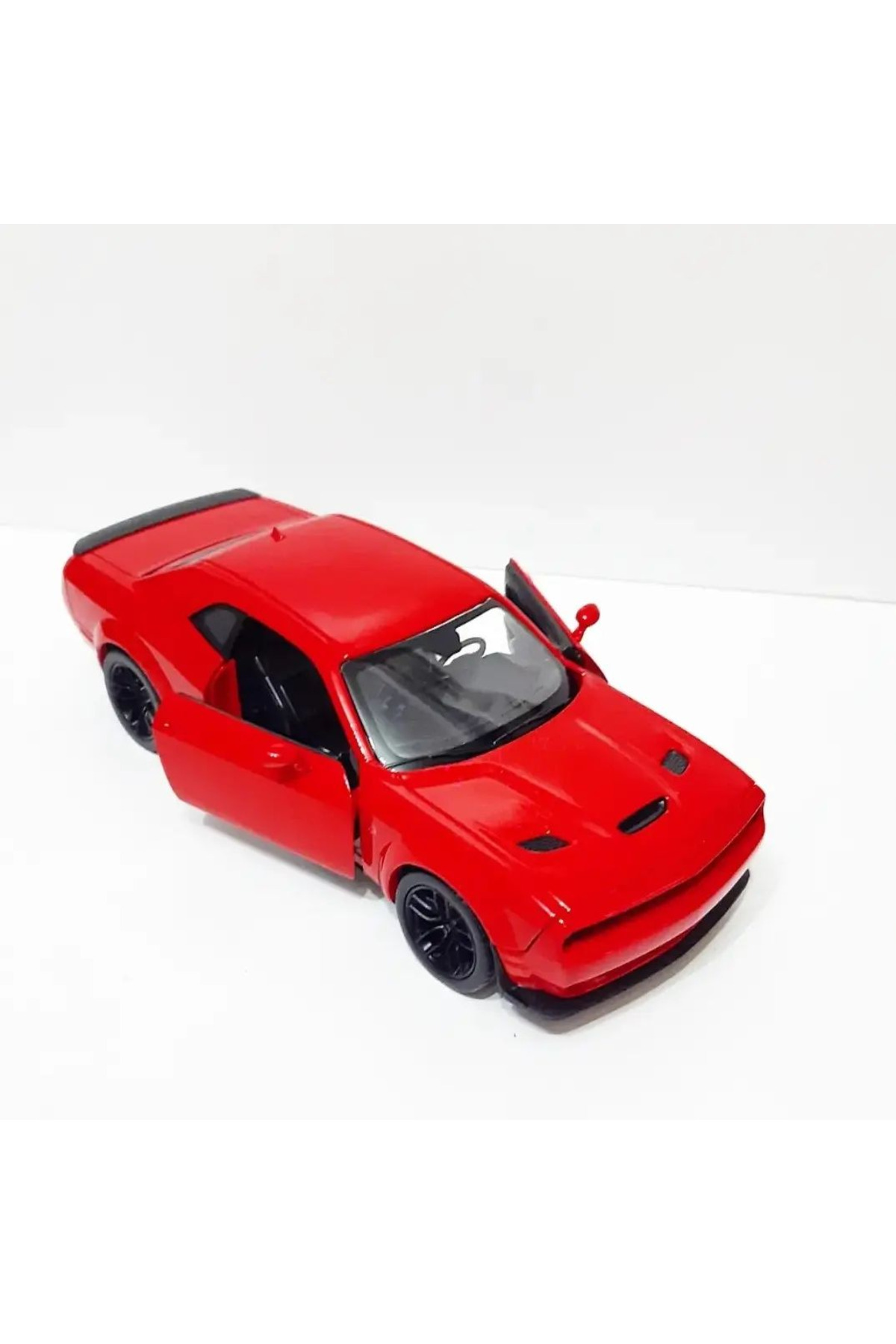مدل خودرو 1.24 MOTORMAX LICENSED DODGE CHALLENGER رنگ قرمز اورجینال WELLY