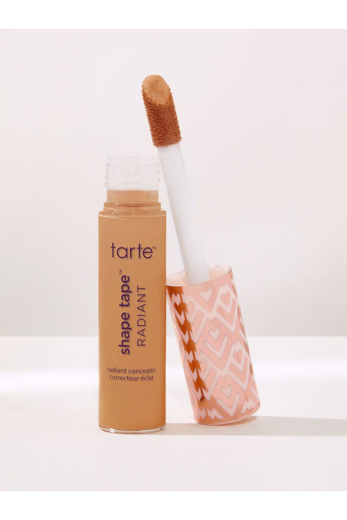 کانسیلر نوار شکل ™ RADIANT CONEALER مرطوب کننده اسید هیالورونیک تیره 10 میل Tarte