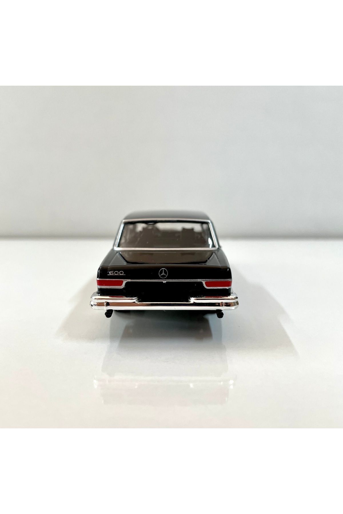 مدل خودرو 1963 MERCEDES BENZ 600 1 36 SCALE WELLY DIECAST METAL CAR TOY PULL DROP اورجینال WELLY