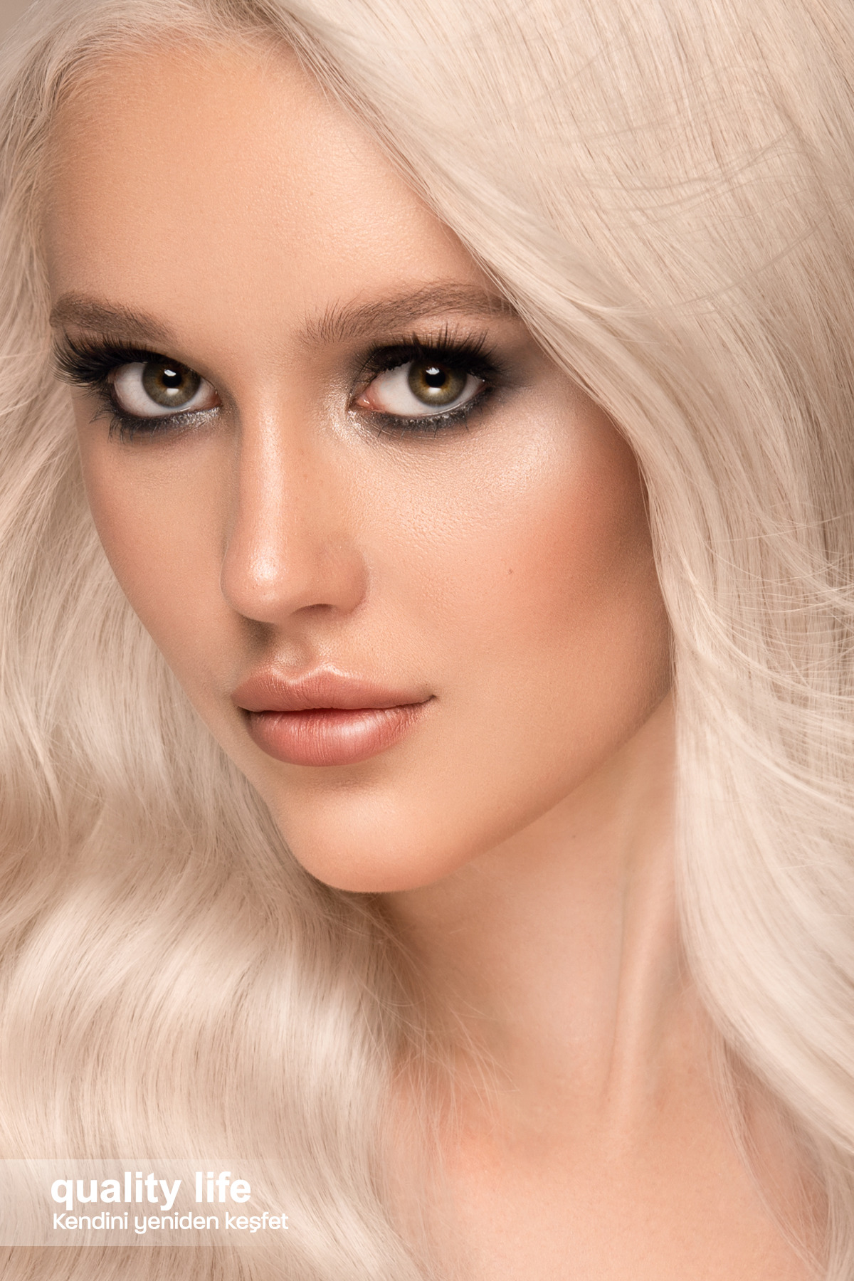 شامپو ضد زردی موهای رنگ شده و هایلایت شده 300 میلی لیتر Quality Life