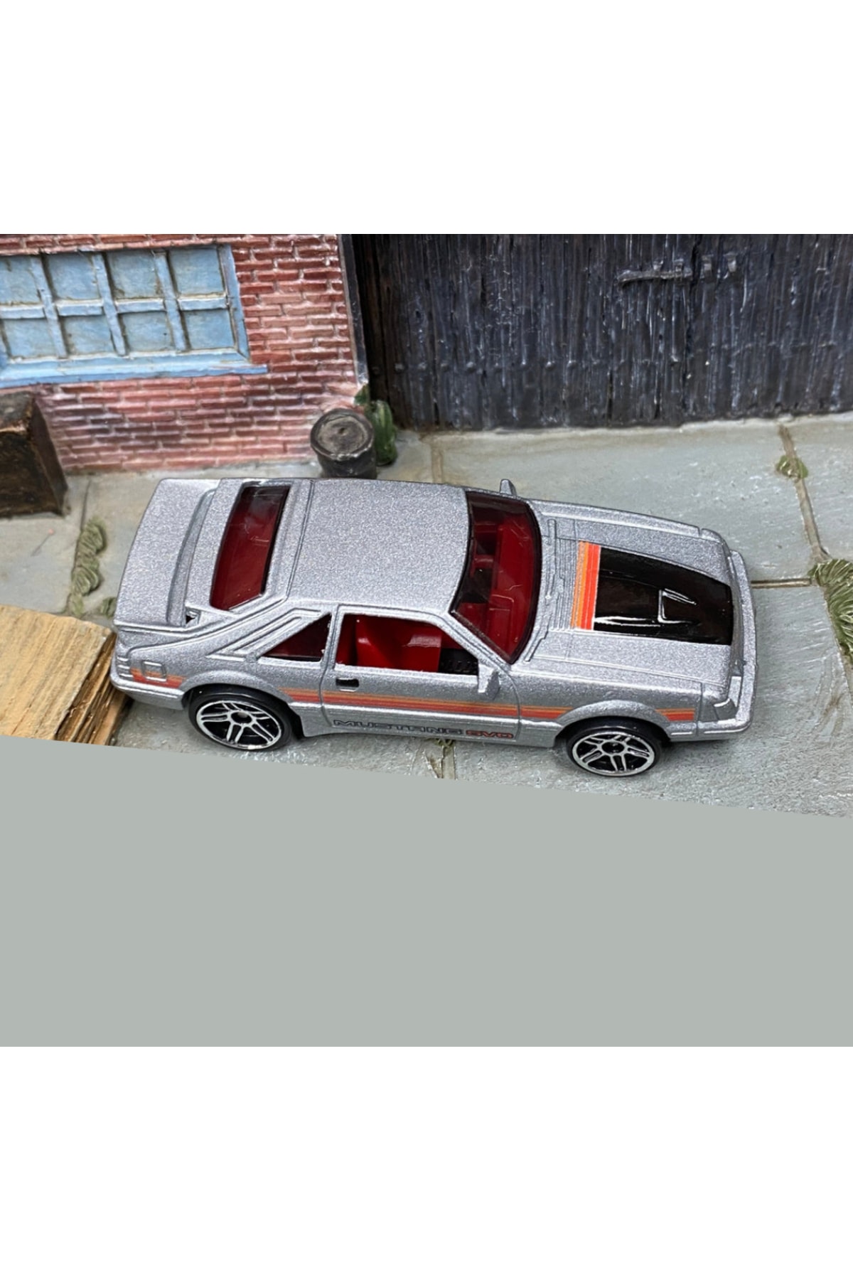 ماشین اسباب بازی 84 MUSTANG SVO 1:64 مقیاس هات ویلز اورجینال HOT WHEELS