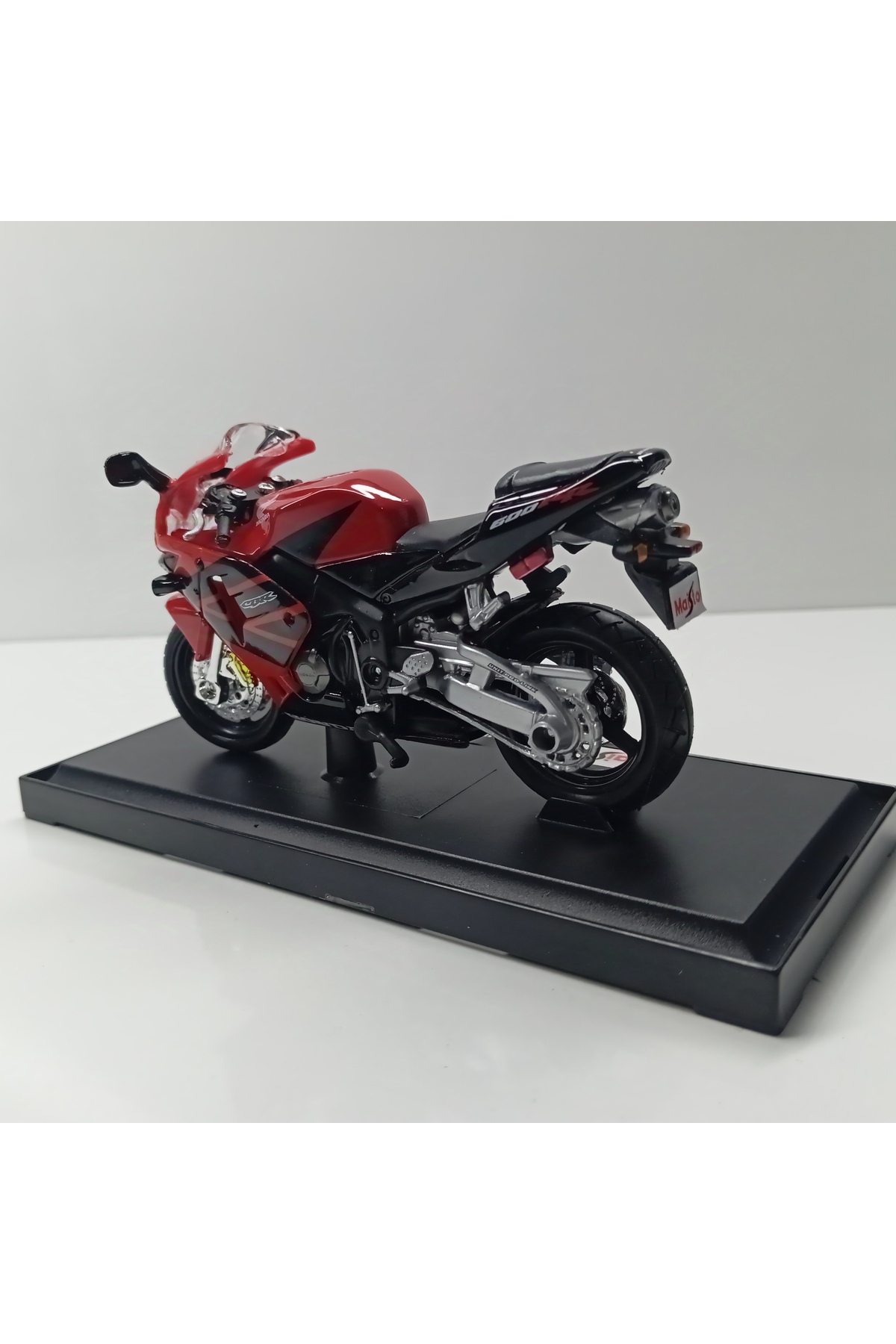 مدل خودرو دیانومی مایستو 1:18 مقیاس هوندا CBR600 RR اورجینال Maisto