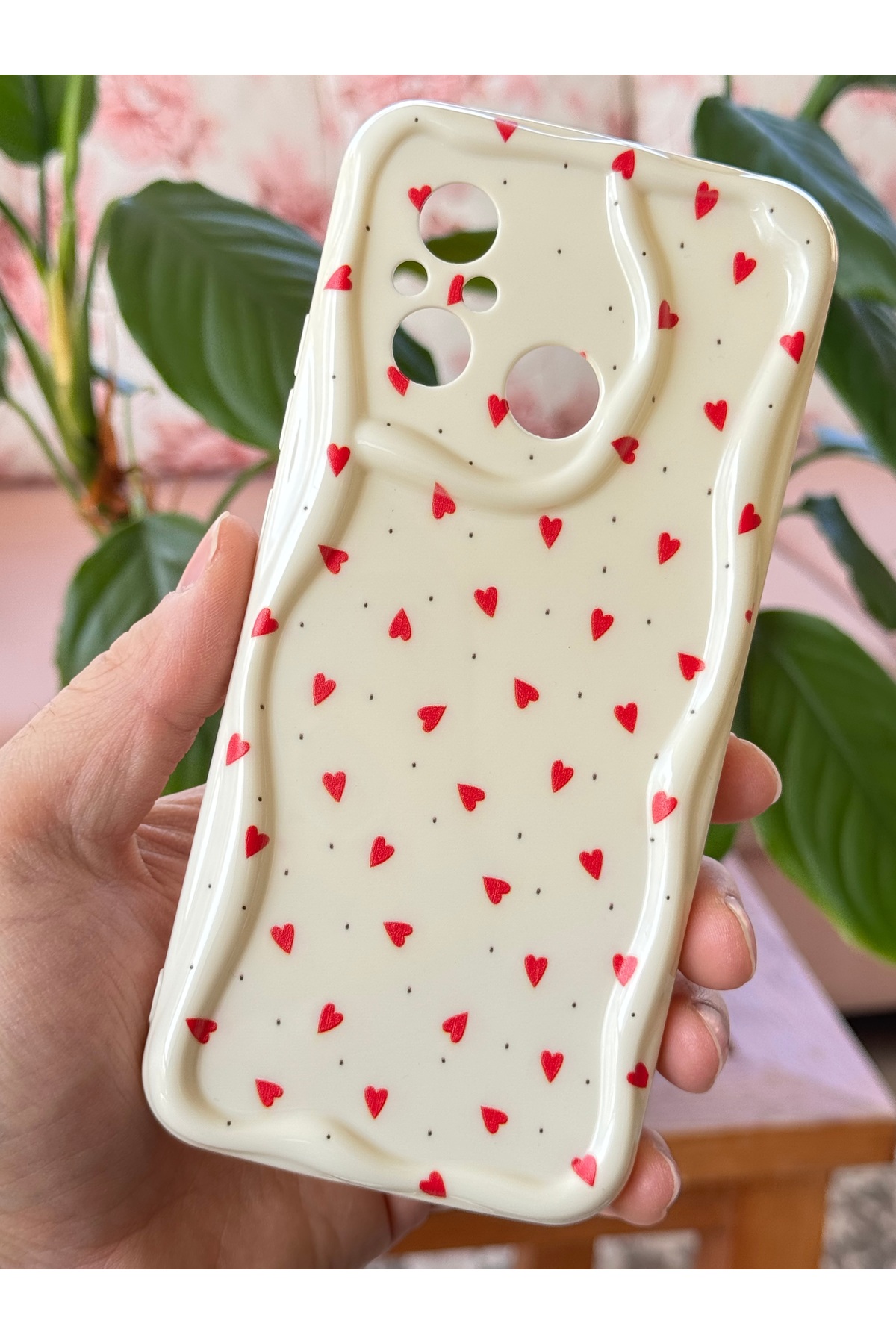 کاور و قاب پوشش محافظ سیلیکونی با طرح قلب قرمز لبه موجی دوربین شیائومی REDMI 12C فیبکس Fibaks