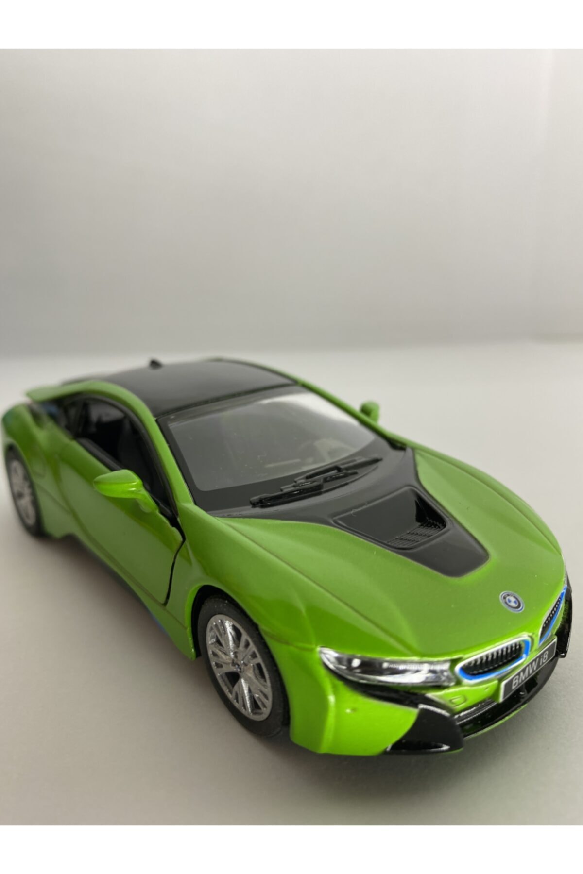 مدل خودرو ماشین اسباب بازی فلزی BMW I8 چک و دارای مجوز DROP اورجینال Diecast