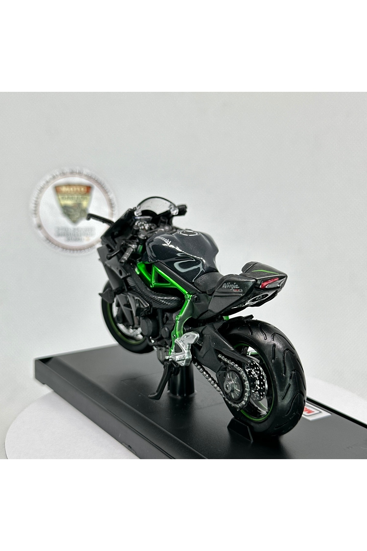مدل خودرو موتورسیکلت KAWASAKI NINJA H2R 1:18 DIECAST – اسباب بازی و مجسمه فلزی مجاز اورجینال Maisto Diecast