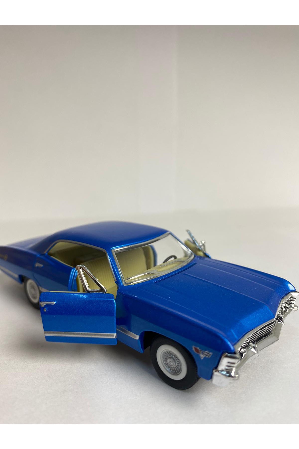 مدل خودرو ماشین اسباب‌بازی فلزی 1957 شورلت ایمپالا 12 سانتی‌متری در مقیاس 1:36 اورجینال Diecast