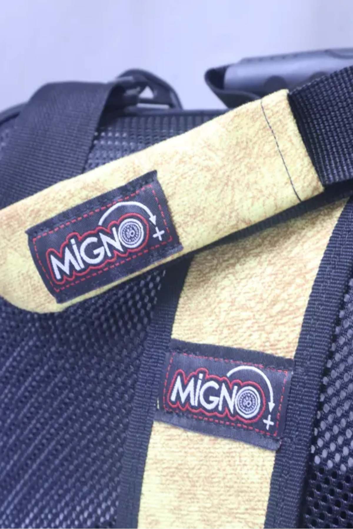 کیف حمل گربه و سگ میگنو Migno مدل FLYBAG Safir، کد SFR007، زرد