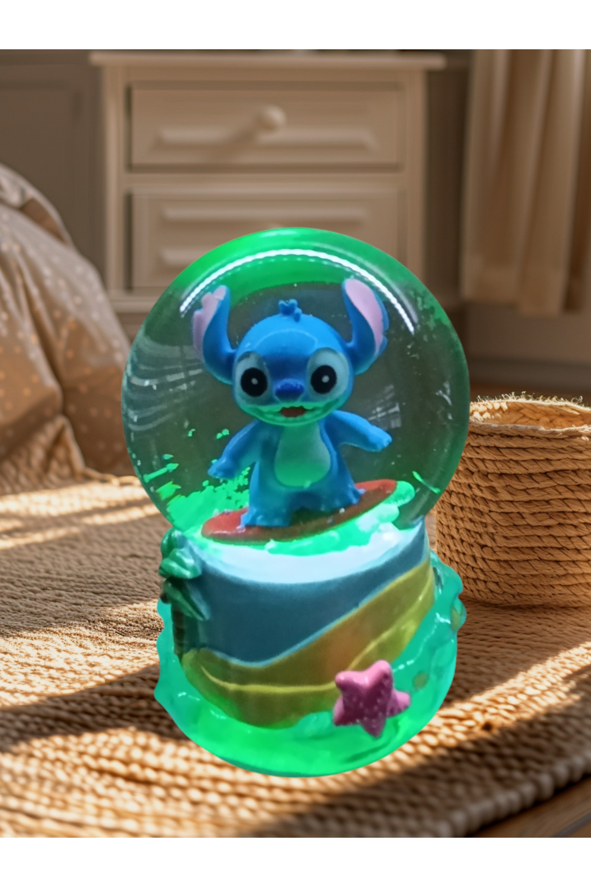 گوی برفی روشنایی 10CM 8CM رنگ ​​آبی پایه زرد STITCH SNOW GLOBE از ترکیه Online