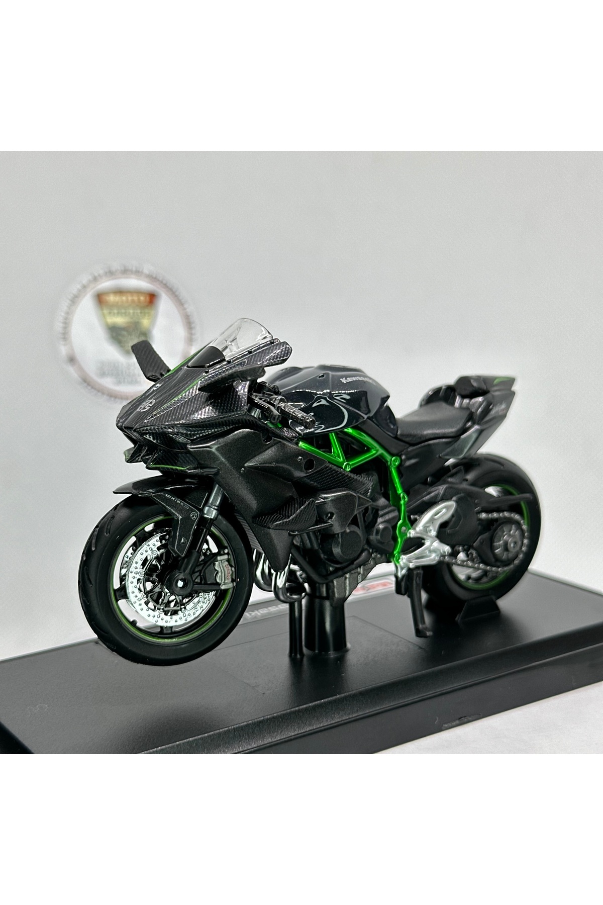 مدل خودرو موتورسیکلت KAWASAKI NINJA H2R 1:18 DIECAST – اسباب بازی و مجسمه فلزی مجاز اورجینال Maisto Diecast