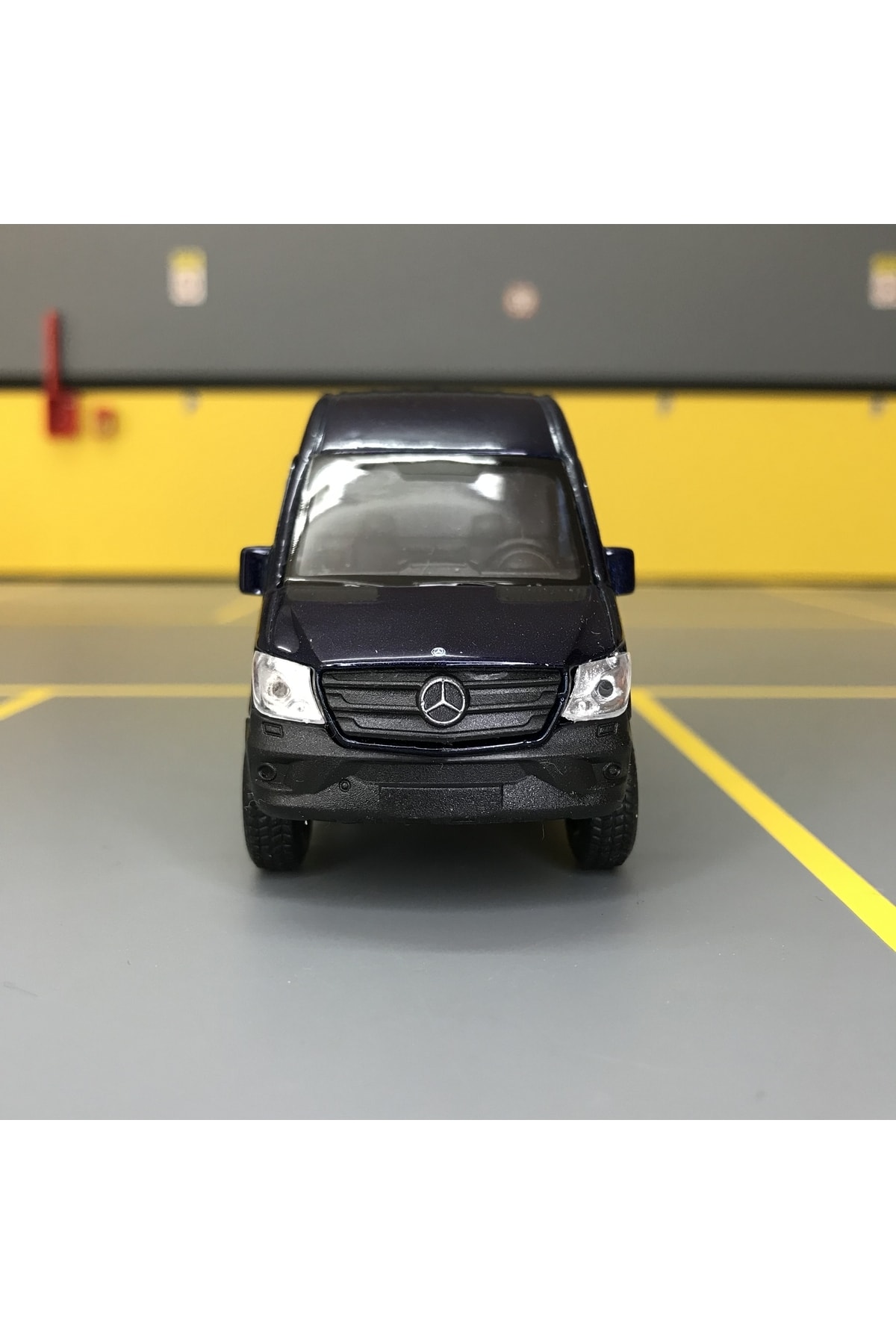 مدل خودرو مرسدس بنز اسپرینتر 1 36 SCALE C&amp;C MODEL GARAGE PULL DROP DIECAST METAL CAR TOY اورجینال Genel Markalar