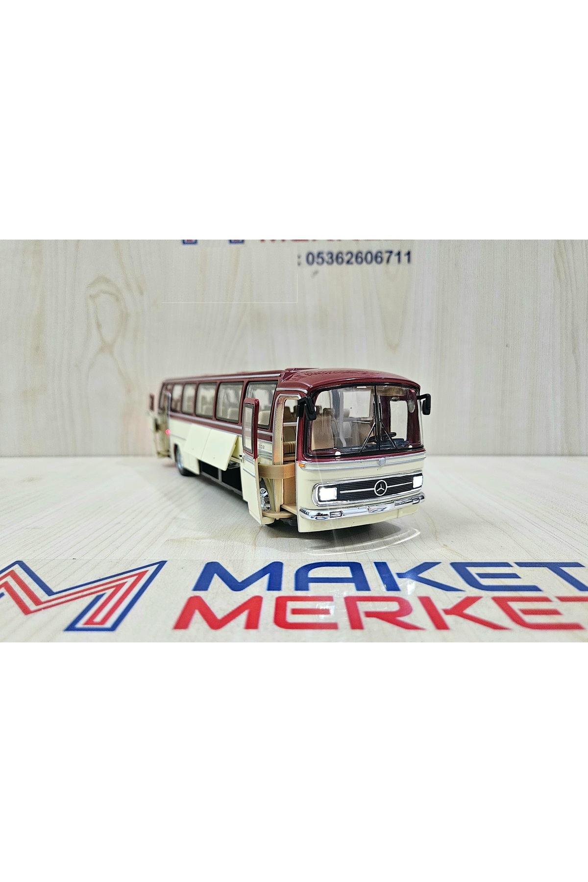 مدل خودرو اتوبوس MERCEDES BENZ O302 فلز شرابی با مقیاس 1 43 25 سانتی متر اورجینال Maket