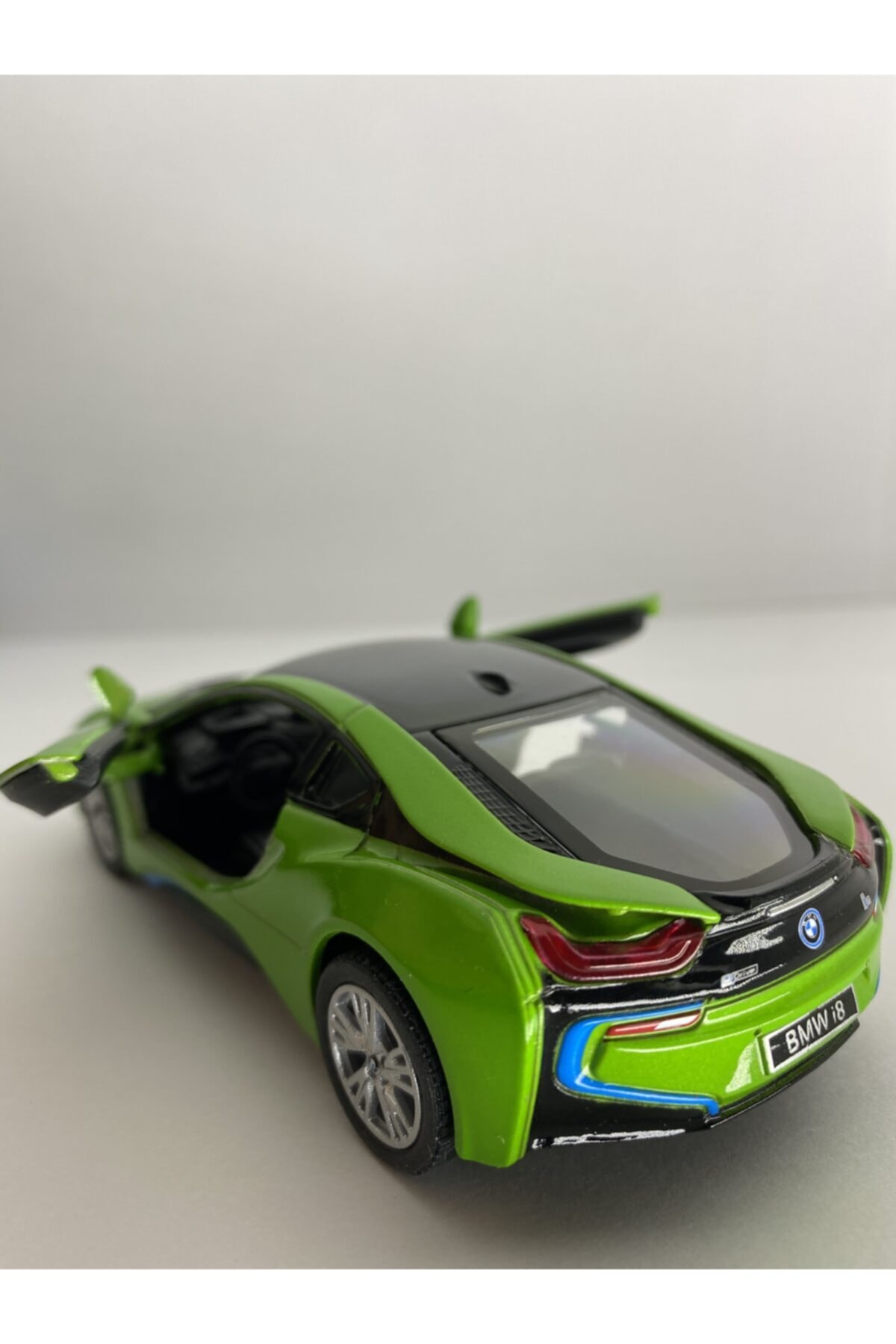 مدل خودرو ماشین اسباب بازی فلزی BMW I8 چک و دارای مجوز DROP اورجینال Diecast
