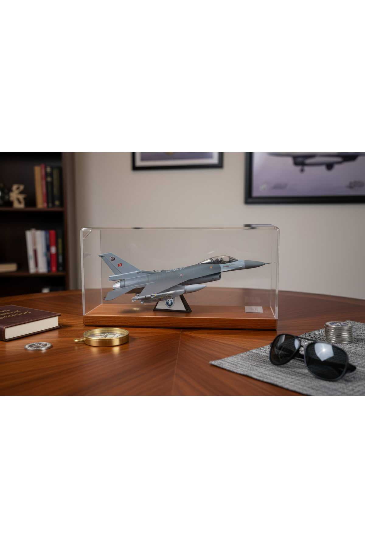 مدل خودرو هواپیمای F 16C FIGHTING FALCON PLASTIC غرفه نمایشگاهی شیشه ای پلکسی از ترکیه ALKAN ASKERİ MALZEMELER VE TEKSTİL