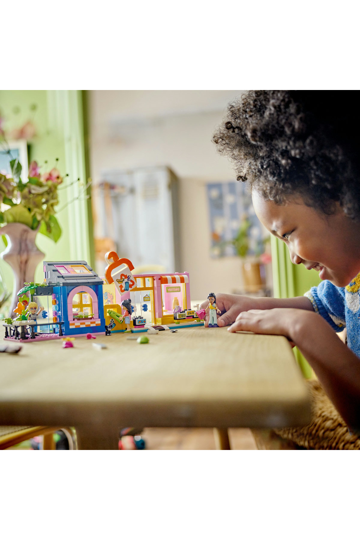 لگو فروشگاه پوشاک پرنعمت اورجینال LEGO