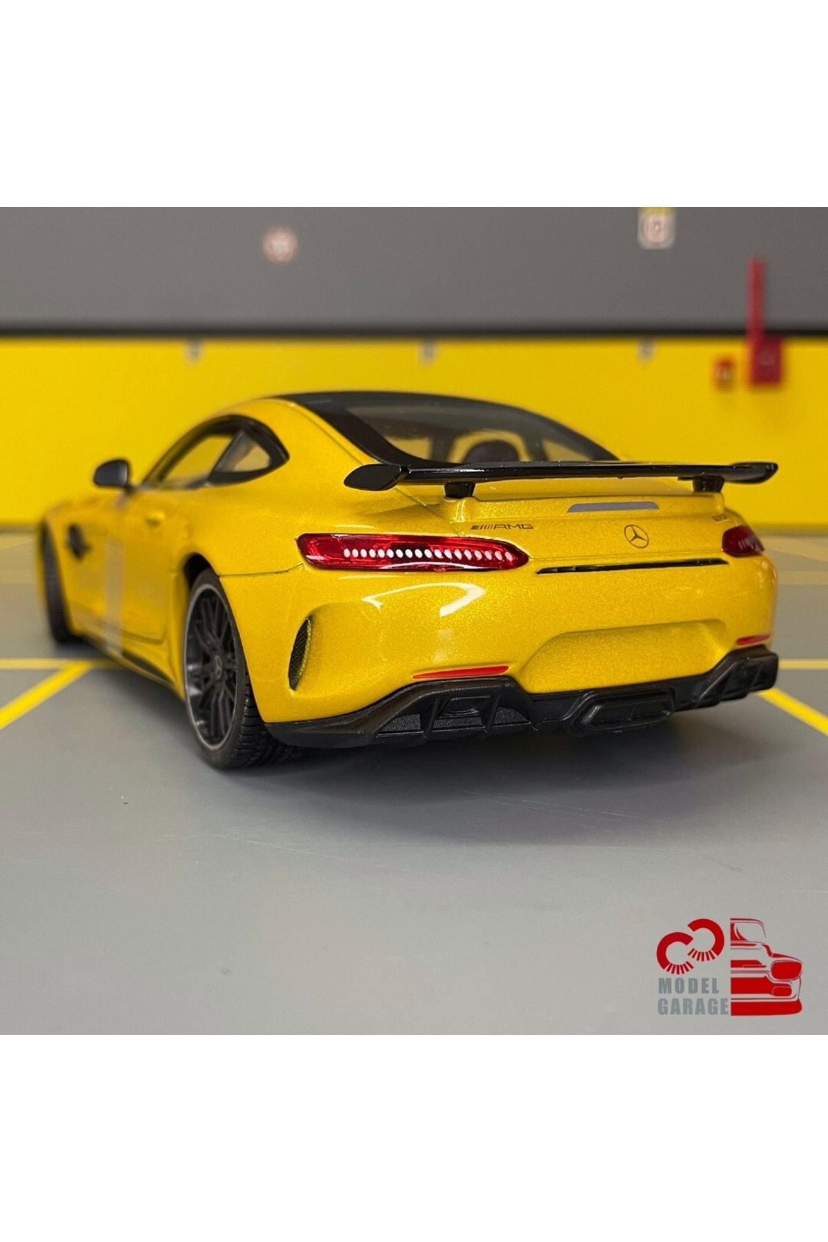 مدل خودرو MERCEDES BENZ AMG GTR 1 24 SCALE C&amp;C MODEL GARAGE DIECAST METAL اورجینال WELLY