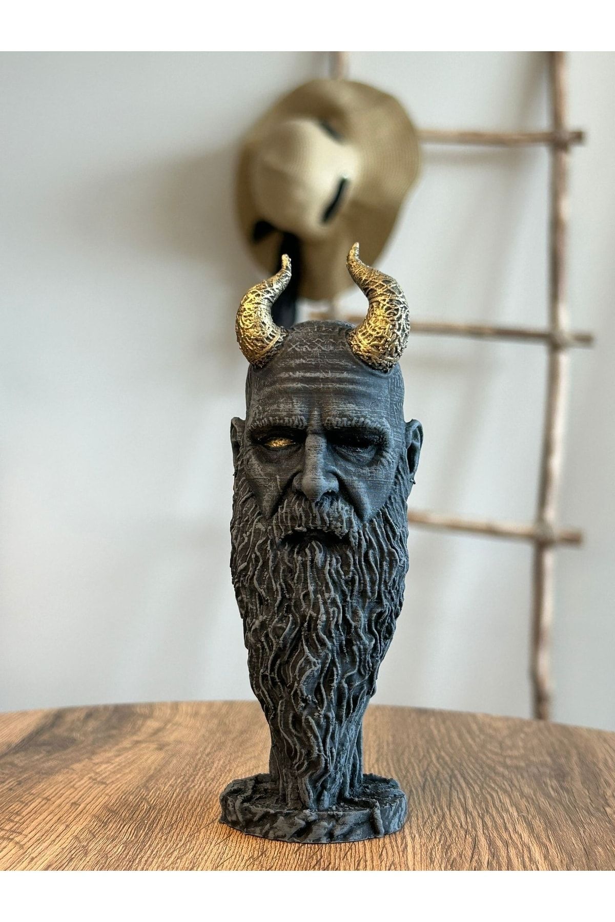 فیگور GOD OF WAR KRATOS اندازه 15 سانتی متر اصل TURUNCUHANE