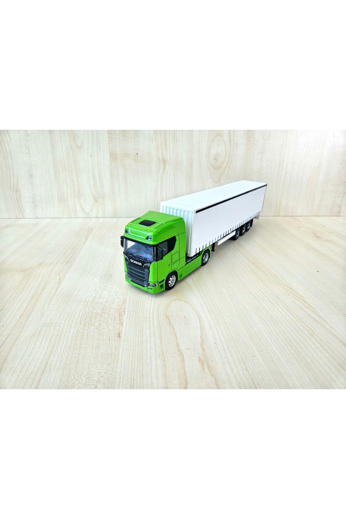 مدل خودرو SCANIA 770S TRUCK MODEL سبز رنگ 1 50 طول 33 سانتی متر نام شرکت را می توان نوشت اورجینال Maket