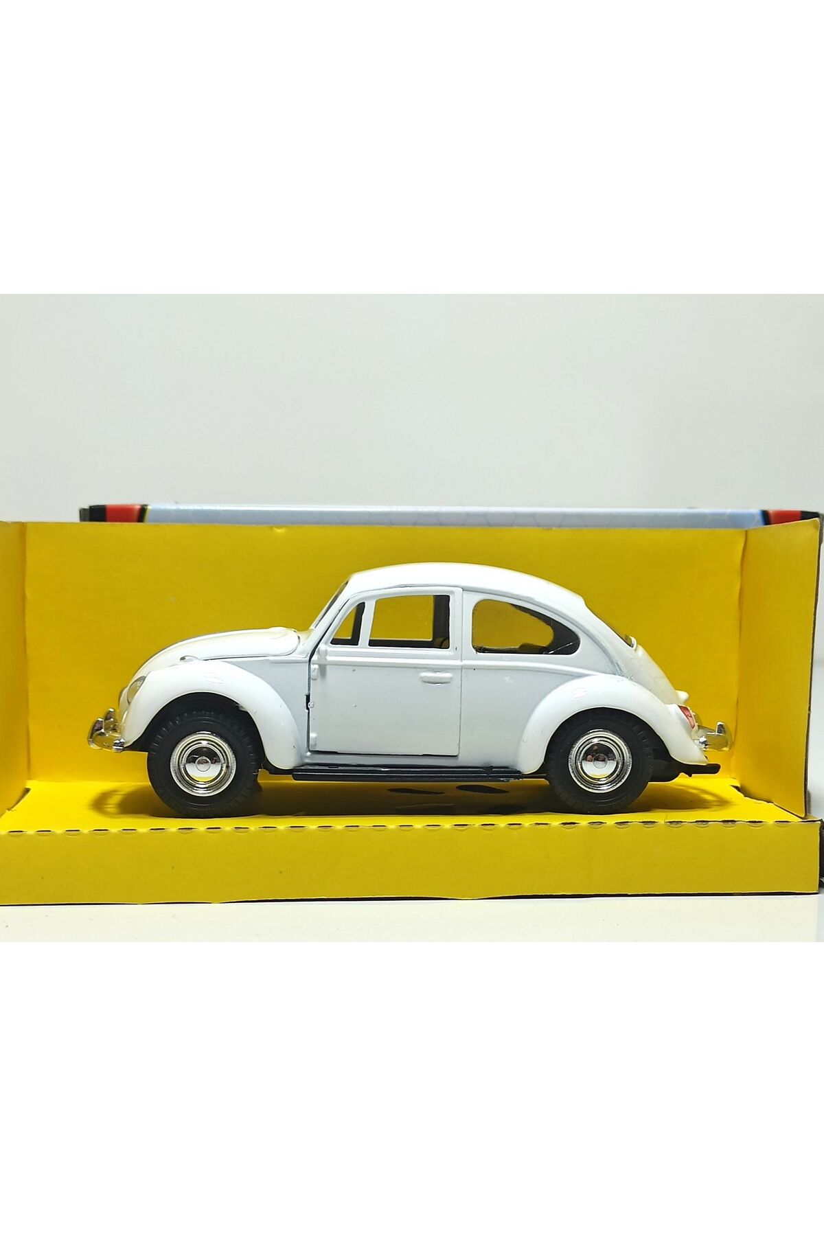 مدل خودرو 1:36 VOLKSWAGEN BEETLE سفید فلزی کشیدن و رها کردن اورجینال Motor Max