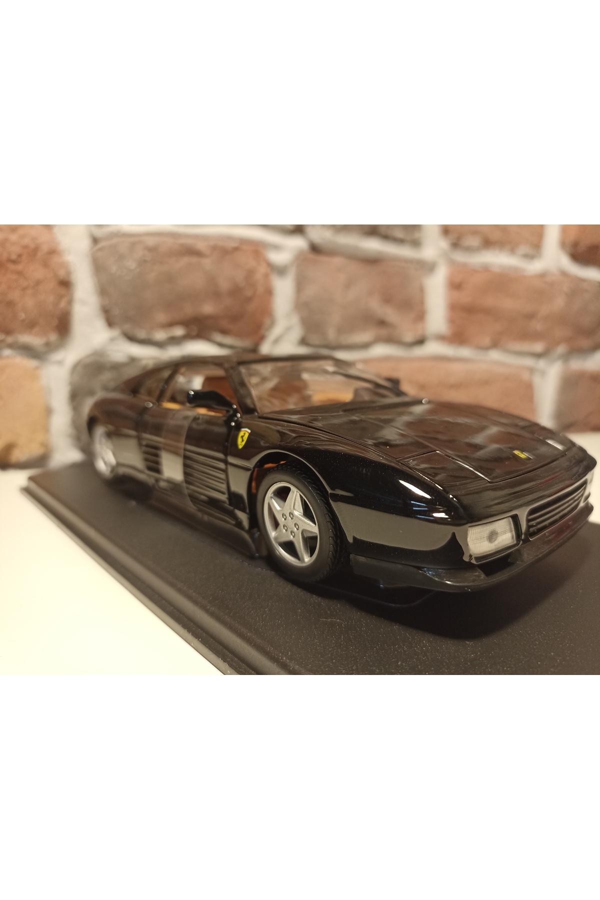 مدل خودرو FERRARI 348 TB 1989 اورجینال Burago