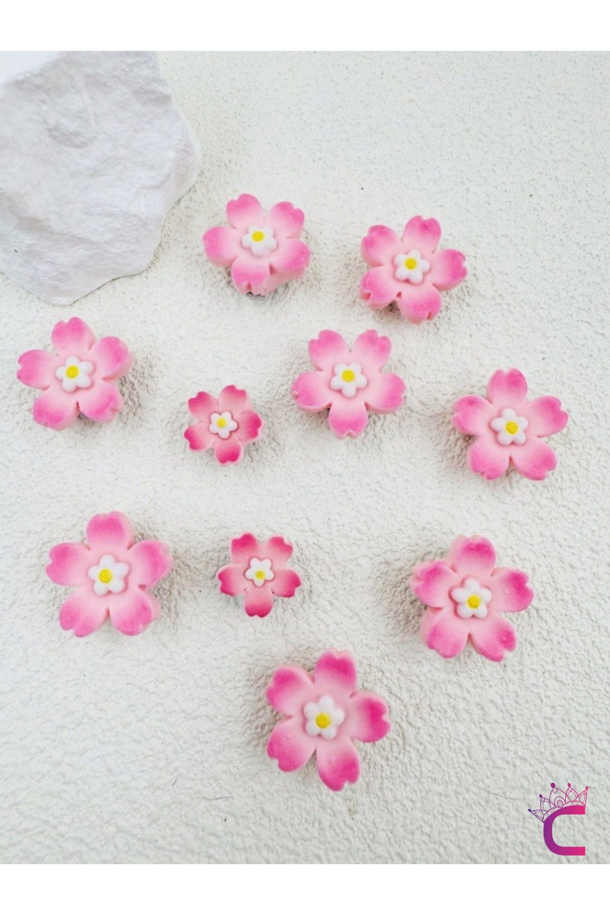 فیگور تزیین دمپایی 10 تکه صورتی و گل سفید جیبیتز زیورآلات صلیب کادویی CROCKS CHARM از ترکیه Cinderella