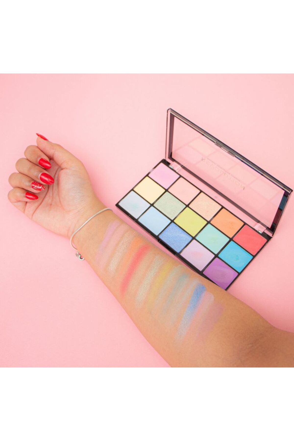 پالت سایه چشم میکاپ رولوشن MAKEUP REVOLUTION Reloaded Sugar Pie چندرنگ