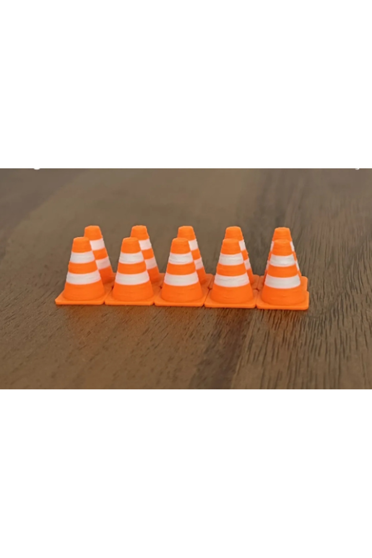 ماشین اسباب بازی 1:64 SCALE DIAROMA TRAFFIC PONTOONS نارنجی و سفید خودروها شامل نمی شوند Almalı