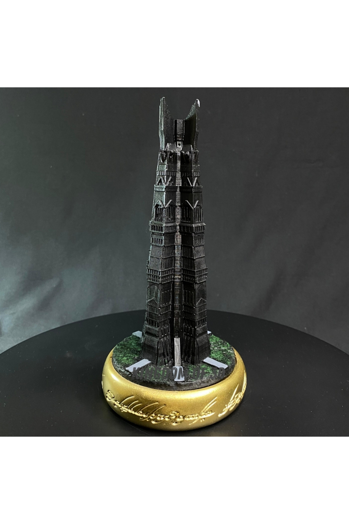 فیگور ارباب حلقه ها برج ارتانک ایزنگارد هدیه از ترکیه Kingdom of 3D
