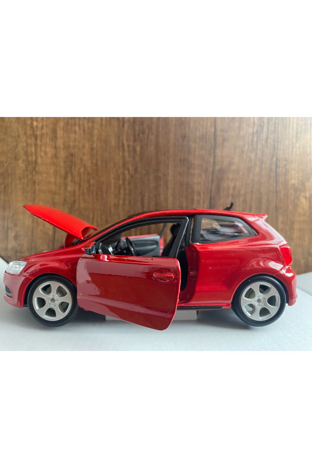مدل خودرو VOLKSWAGEN POLO GTI MODEL CAR DIECAST RED CARS درب های باز اورجینال scntoys