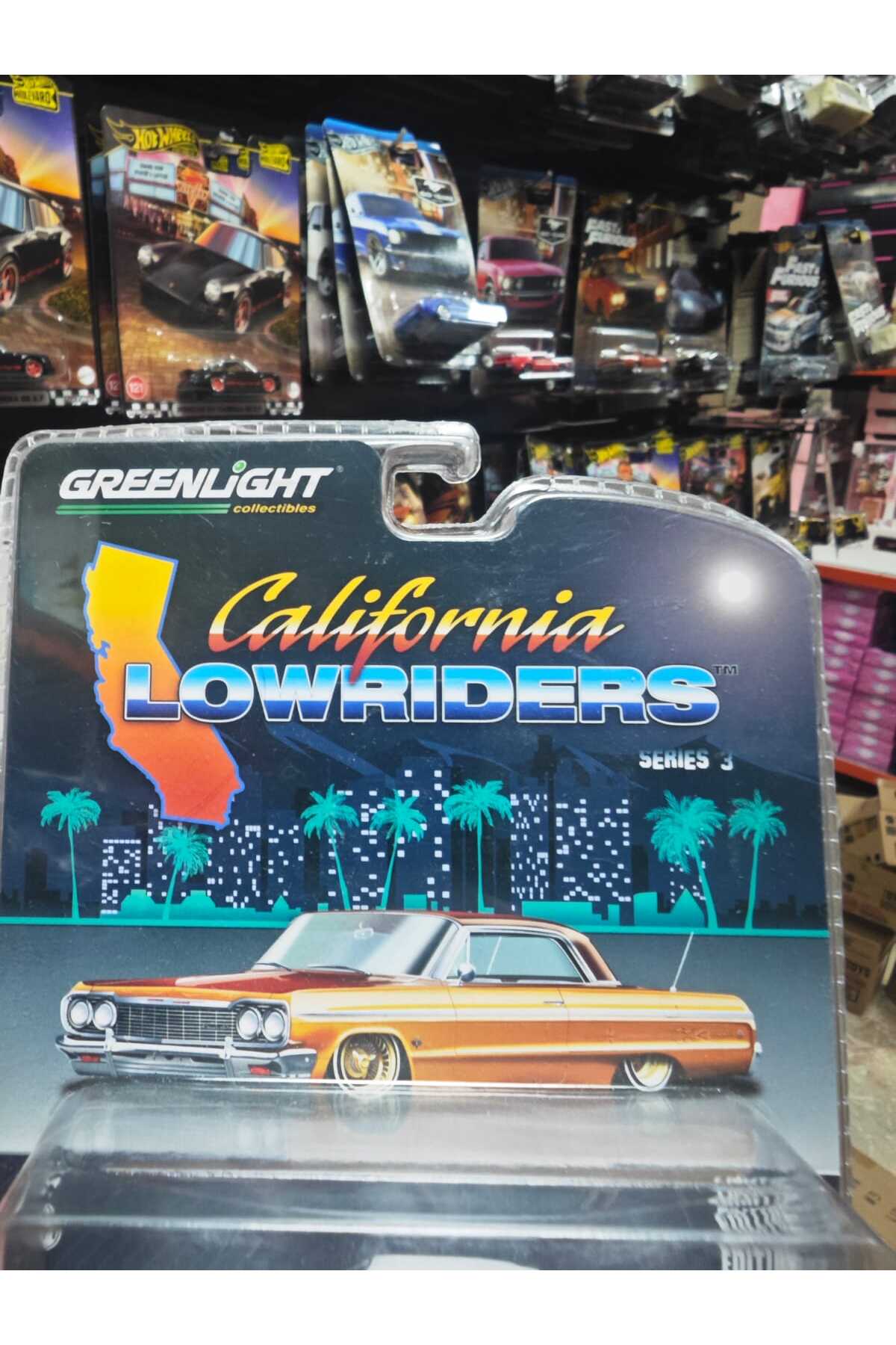 مدل خودرو 1972 CADILLAC SEDAN DEVILLE اورجینال Greenlight