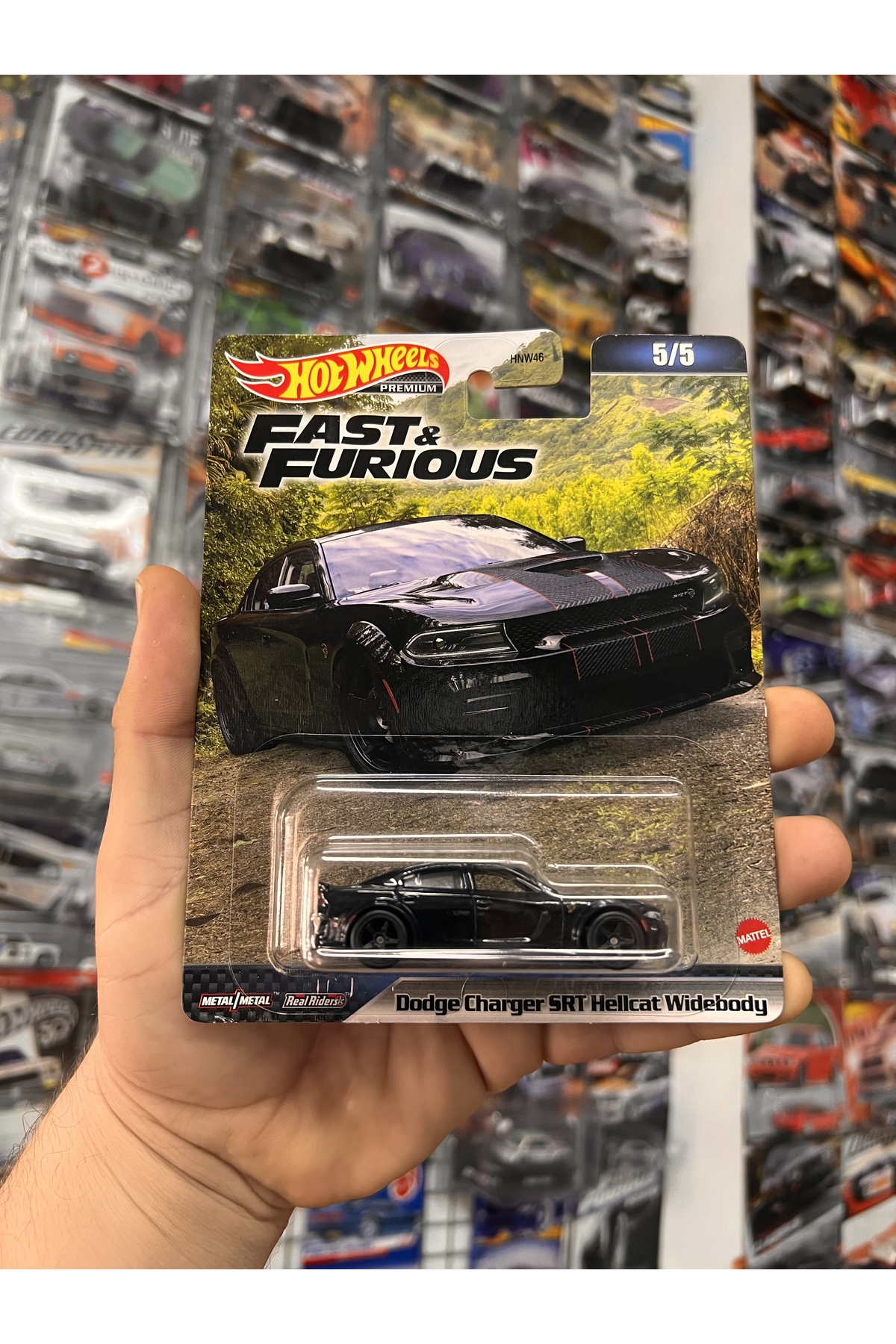 ماشین اسباب بازی پریمیوم دوج شارژر SRT HELLCAT 1.64 از ترکیه HOT WHEELS