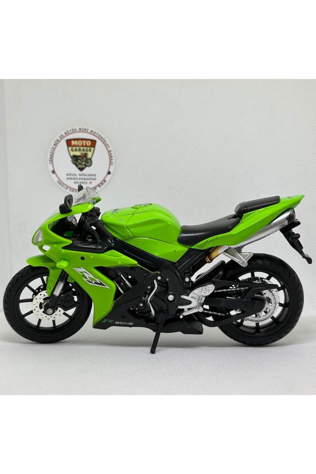مدل خودرو یاماها YZF R1 موتورسیکلت دیکست 1:12 – فلزی و اسباب بازی کلکسیونی سبز اورجینال Maisto Diecast