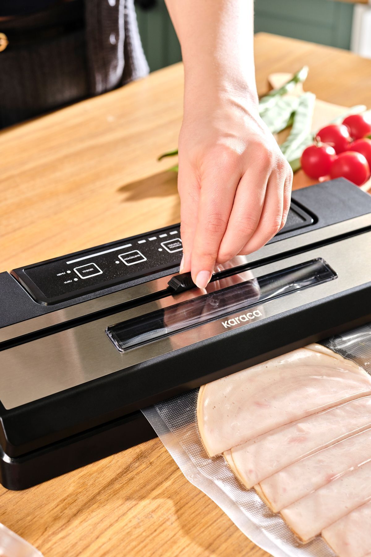 دستگاه وکیوم جاروبرقی سیل و تازه اینوکس با 5 کیسه 1 رول هدیه اورجینال Karaca