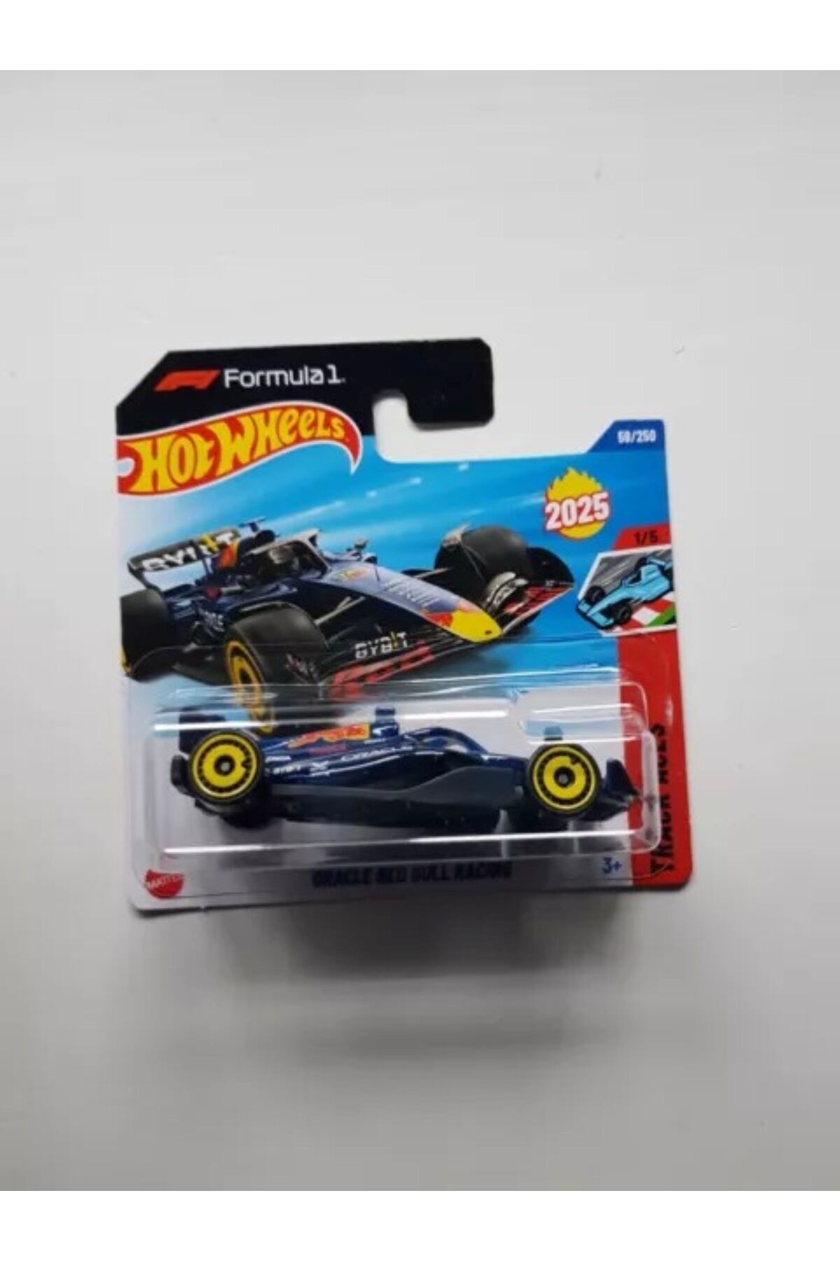 ماشین اسباب بازی اتومبیل فرمول 1 اوراکل ردبول مسابقه HOT WHEELS