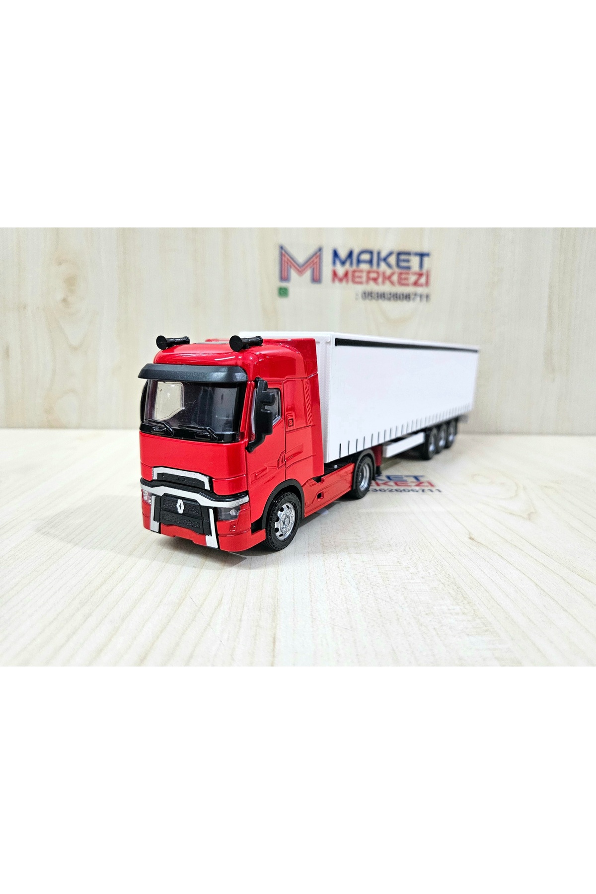 مدل خودرو TRUCK RED RENAULT به طول 30 سانتی متر در مقیاس 1 50 نام شرکت را می توان نوشت اورجینال Maket