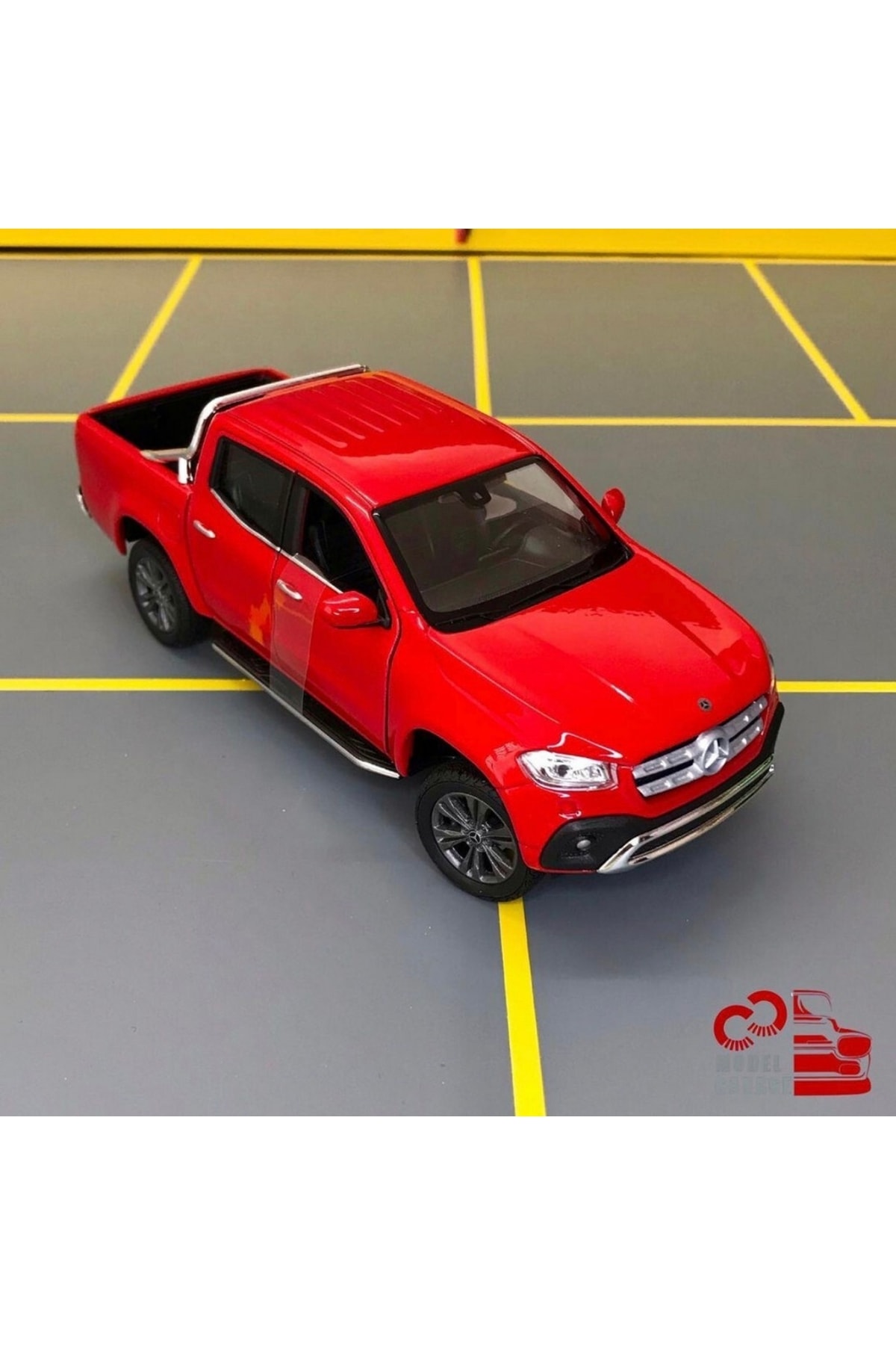 مدل خودرو مرسدس بنز X CLASS 1 24 SCALE C&amp;C MODEL GARAGE DIECAST METAL CAR اورجینال WELLY