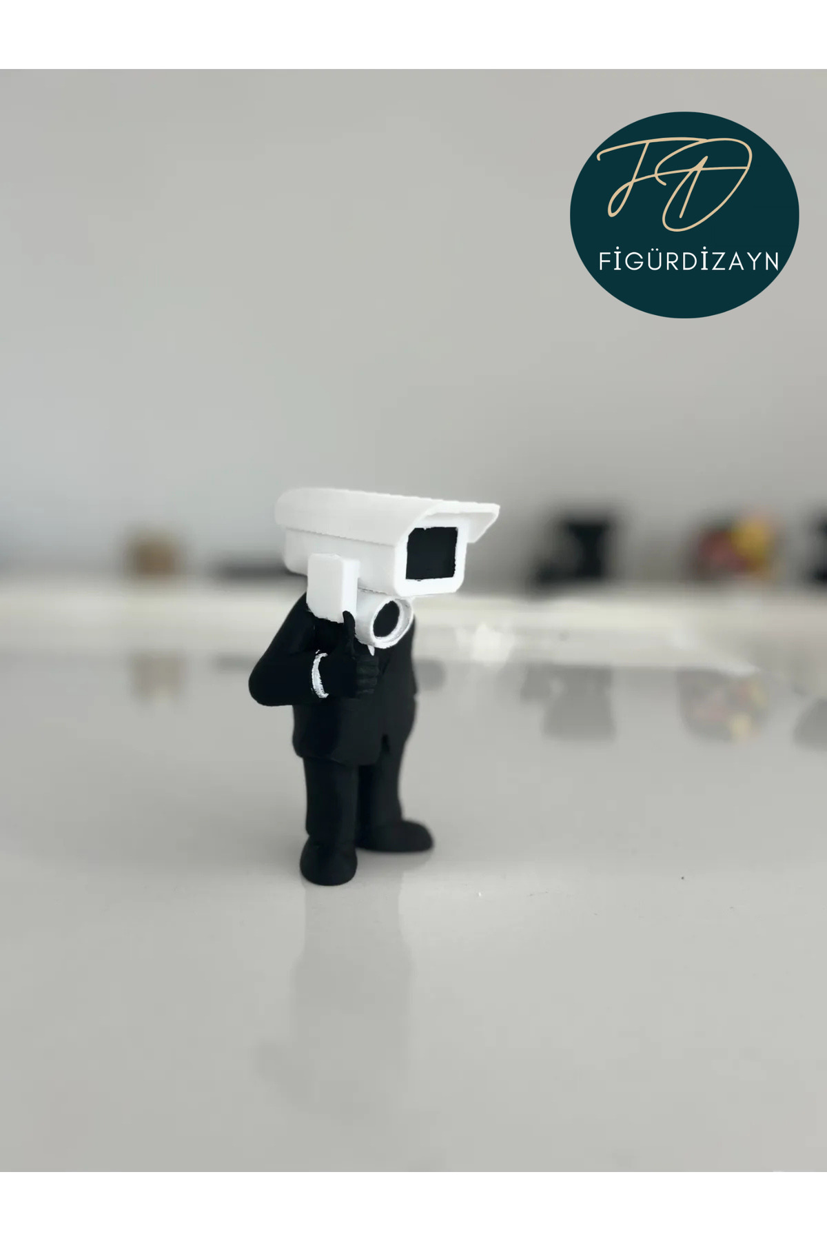 اسباب بازی های فیگور دیگر SKIBIDI TOILET CAMERAMAN FIGUR CAMERA MAN BUST 12CM FigürDizayn