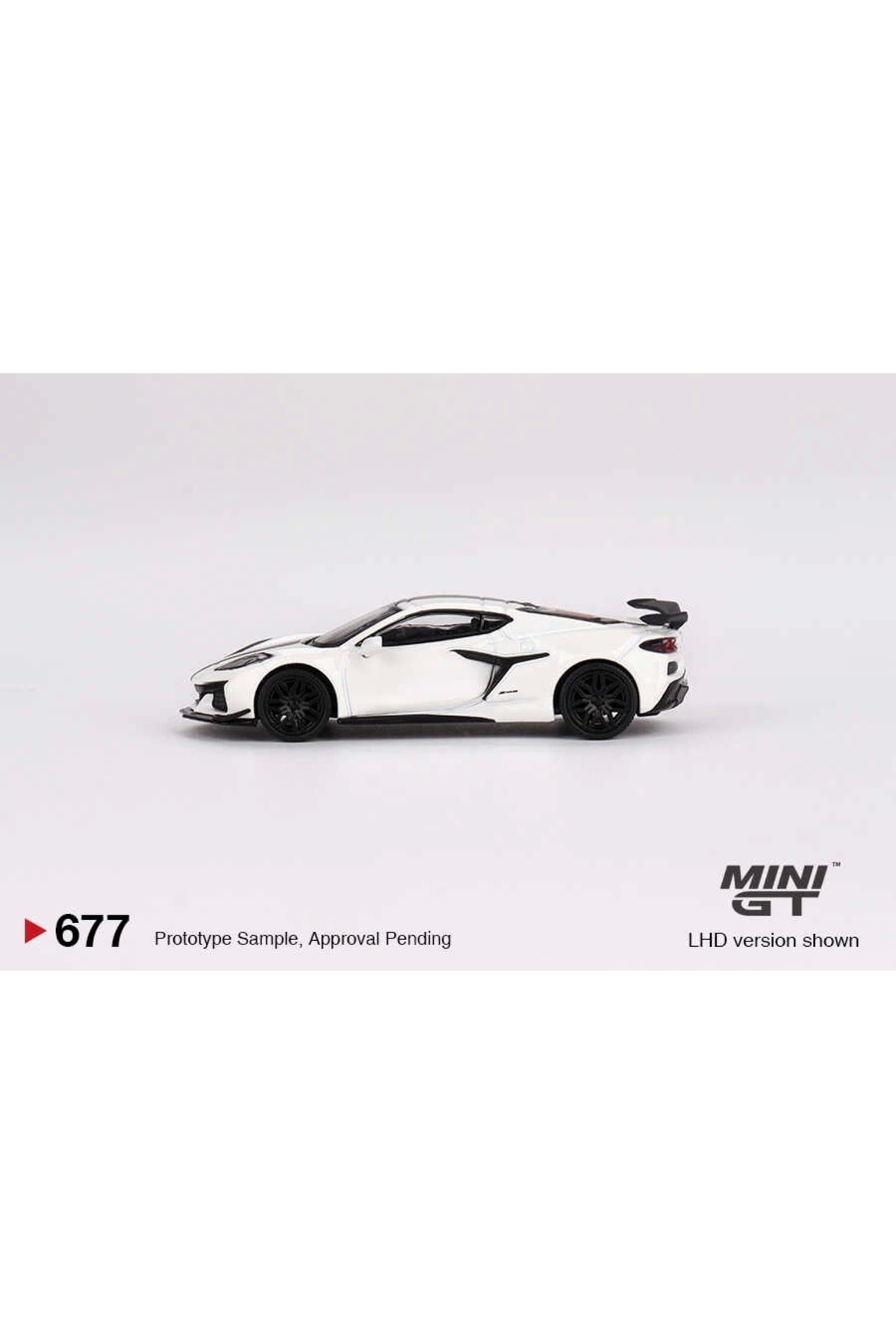 مدل خودرو 164 شورلت کوروت Z06 MGT00677 L اورجینال mini gt