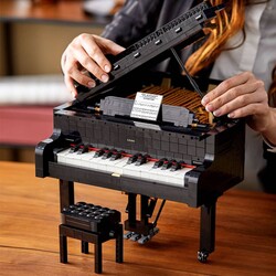 مجموعه ساختنی پیانوی بزرگ لگو LEGO Ideas مدل 21323، ۳۶۶۲ قطعه