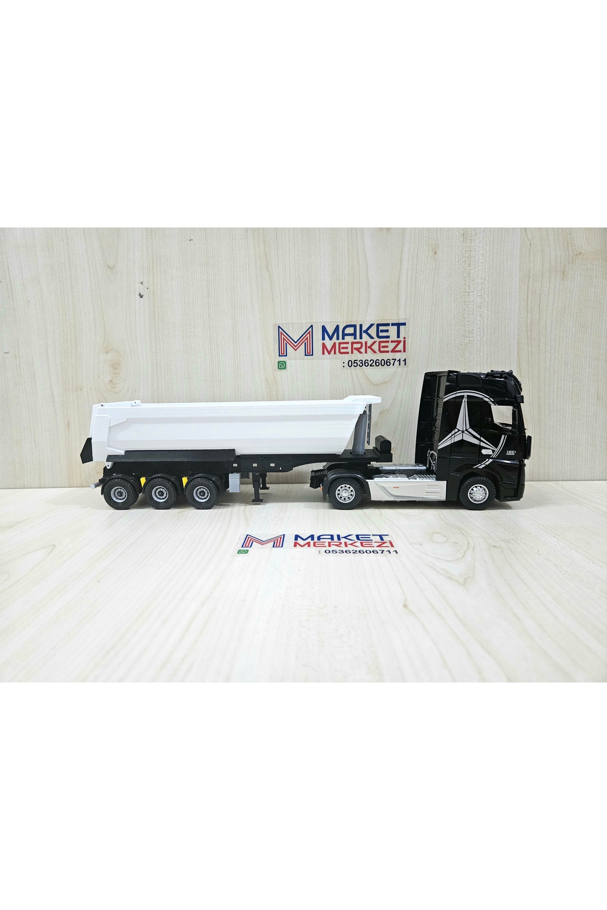 مدل خودرو 35 سانتی متر طول 1 36 MERCEDES ACTROS DUMP TRUCK MODEL نام نوشته شده مشکی اورجینال Maket