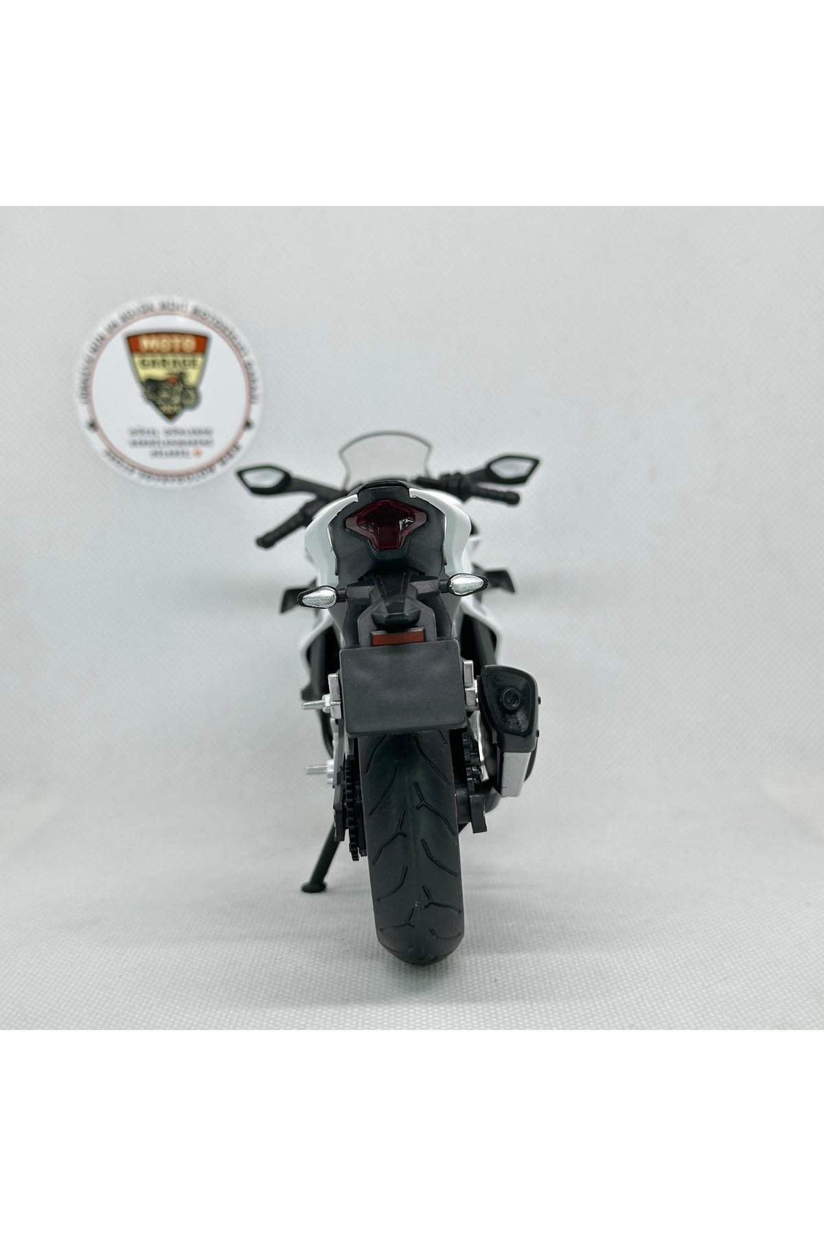 مدل خودرو موتورسیکلت CFMOTO 450 SR 1:12 LIGHTED DIECAST – فلزی با LED اورجینال MotoGarage