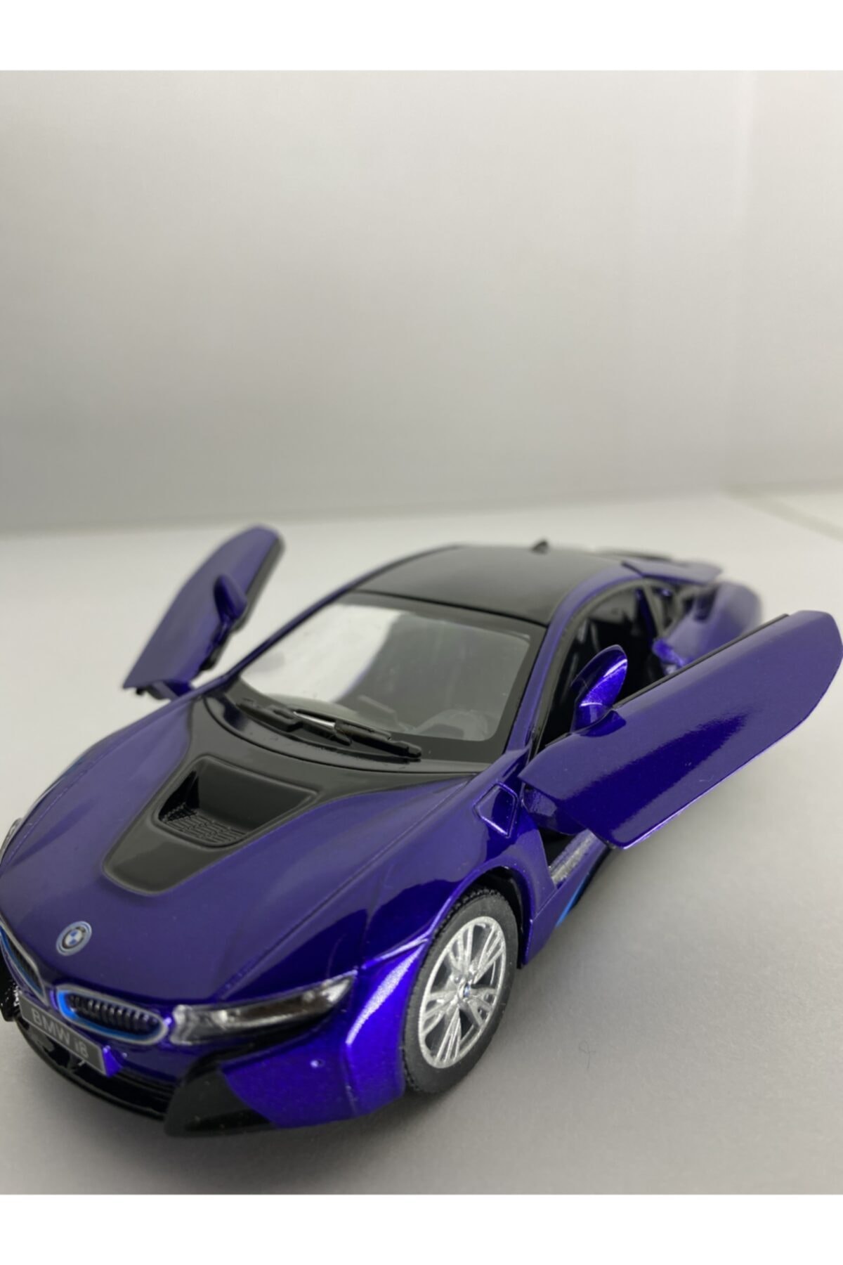 مدل خودرو ماشین اسباب بازی فلزی BMW I8 چک و دارای مجوز DROP اورجینال Diecast
