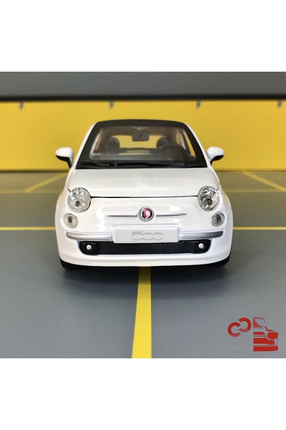 مدل خودرو FIAT 500 2007 1 24 SCALE DIECAST METAL CAR اورجینال Burago