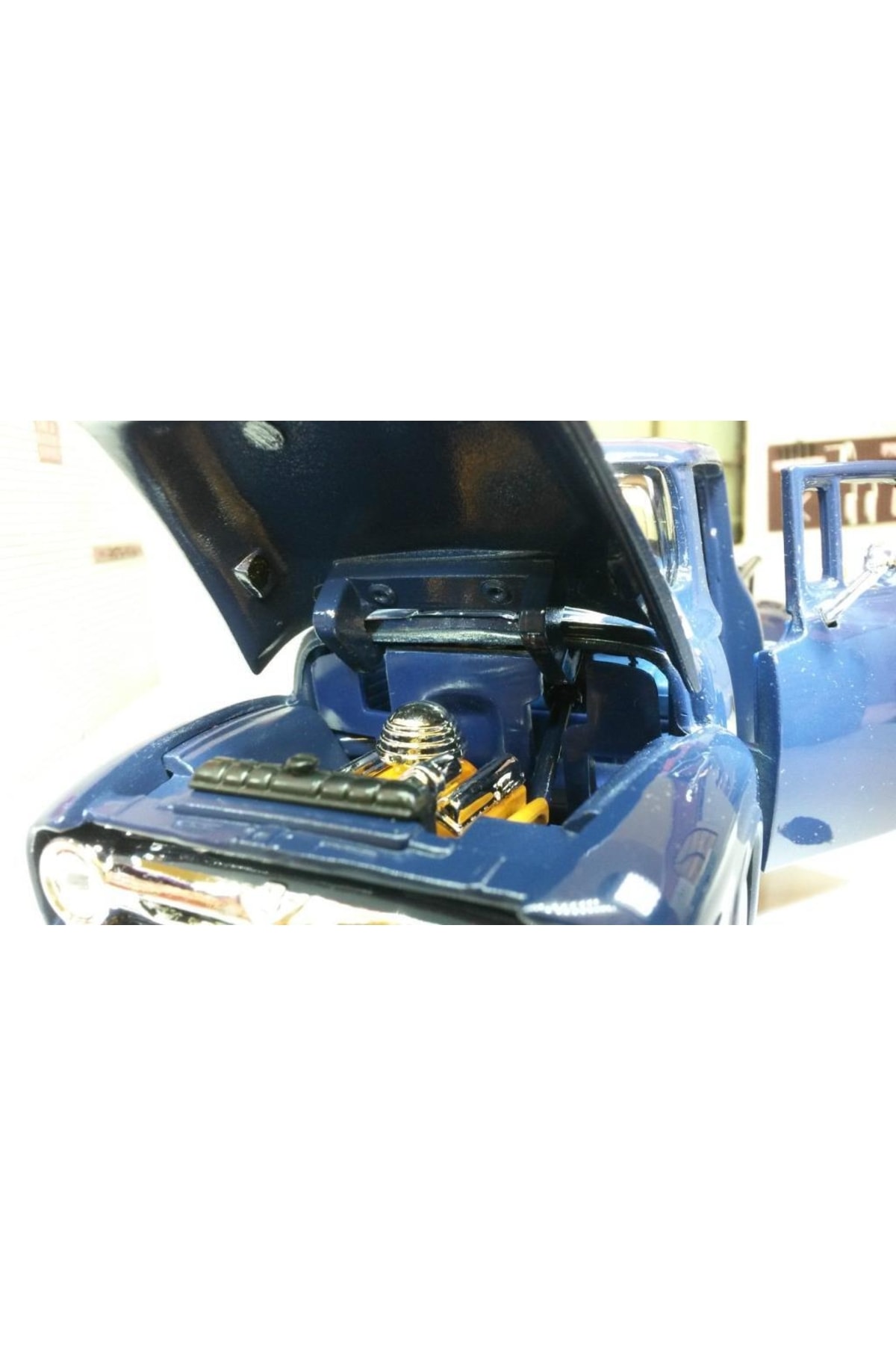 مدل خودرو موتورمکس 1956 فورد F 100 پیکاپ 1:24 ماشین آبی اورجینال Motor Max